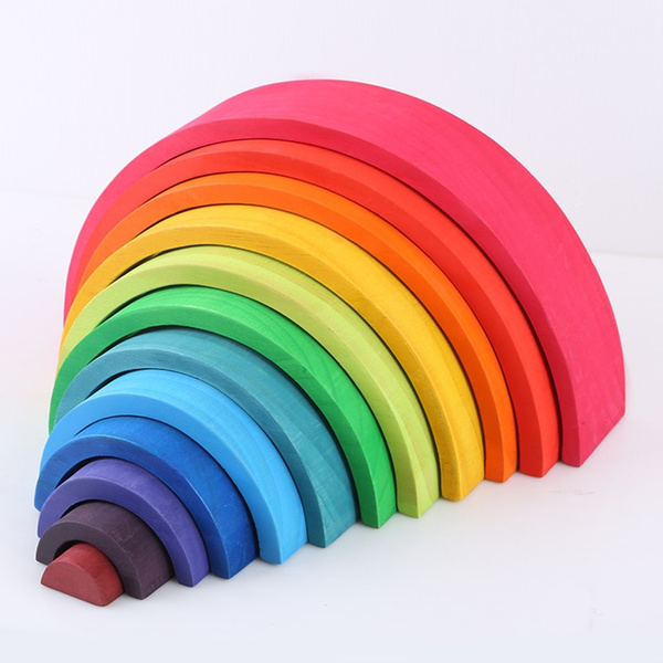 Modelli alternativi di arcobaleno più piccoli e senza accessori venduti altrove